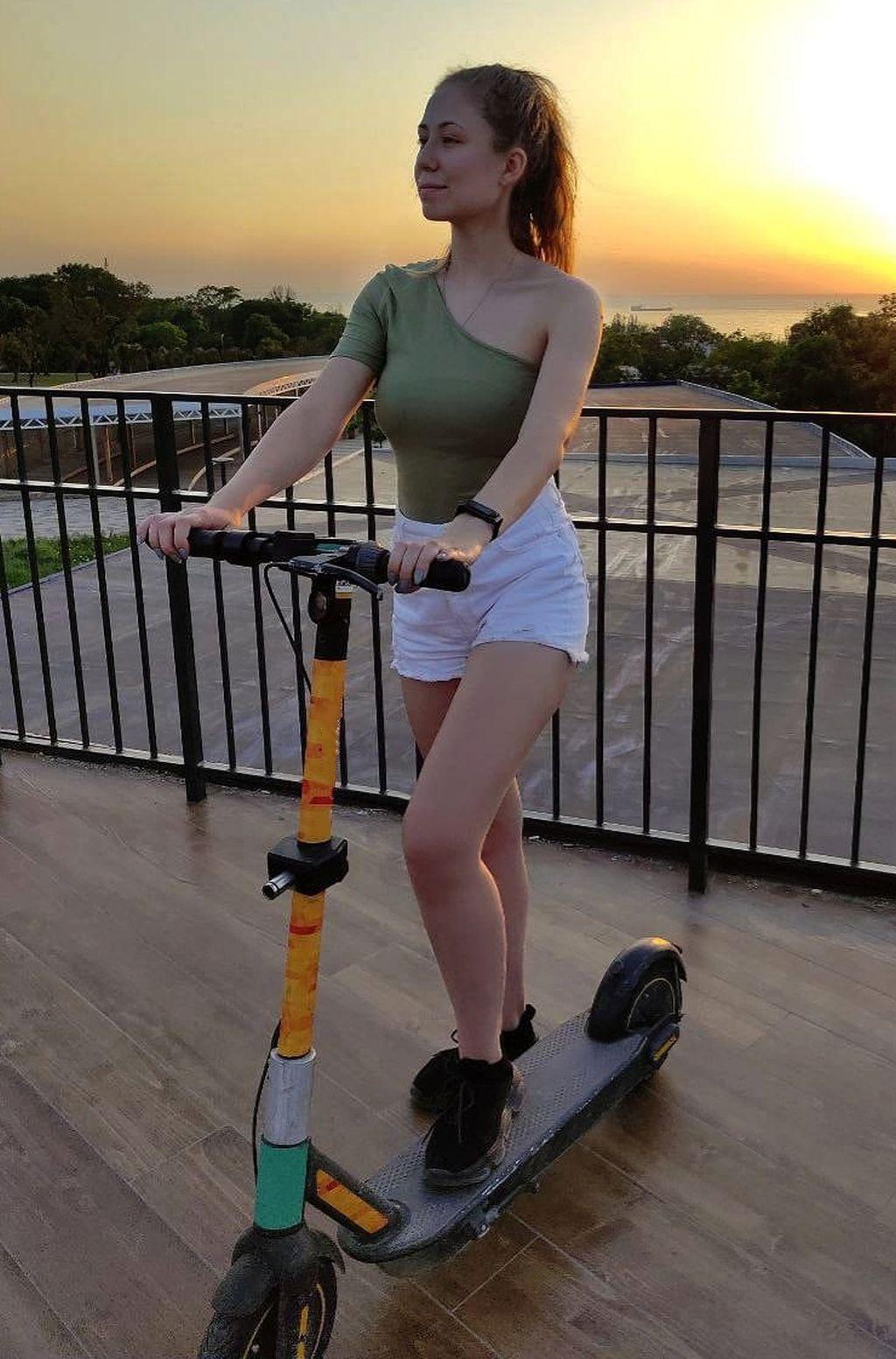 ����������