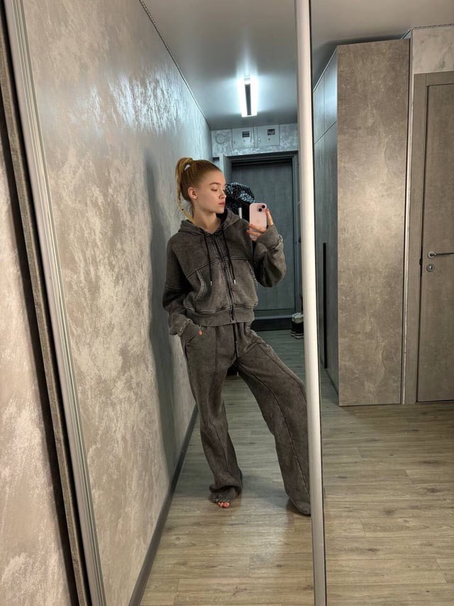 ����������