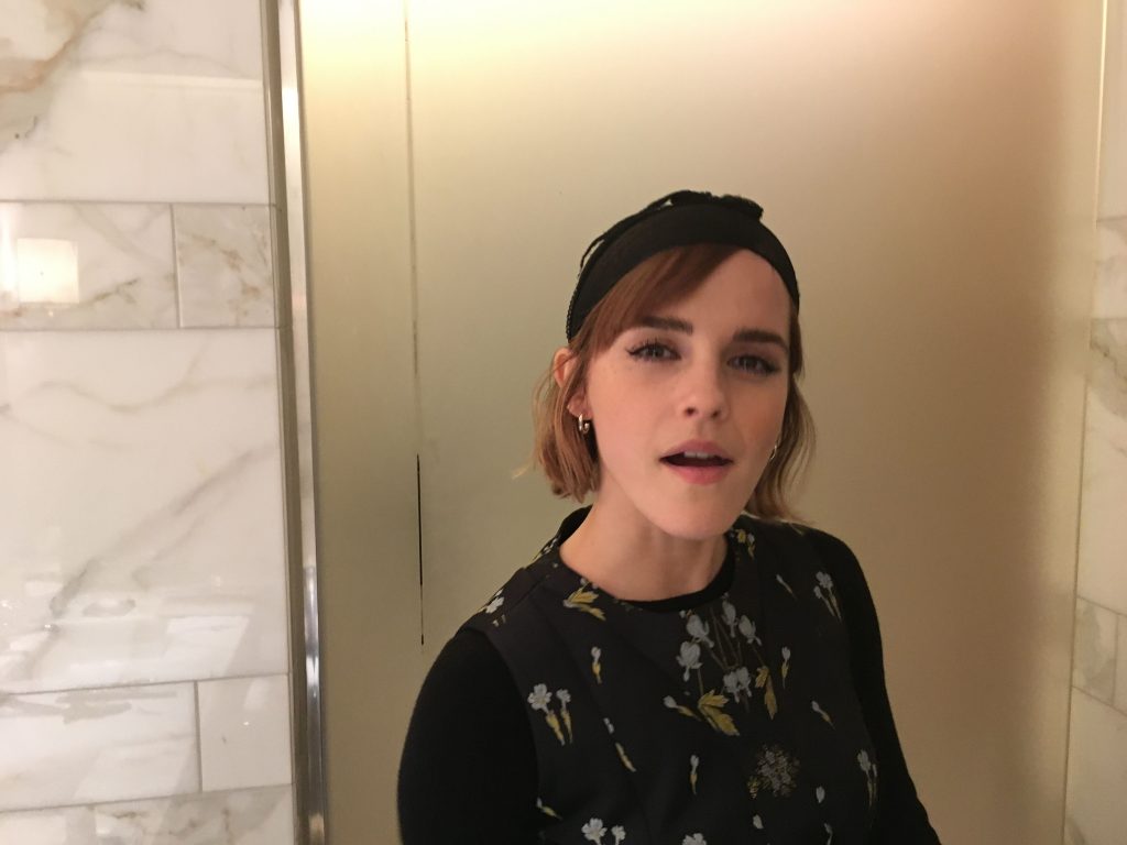 ����������