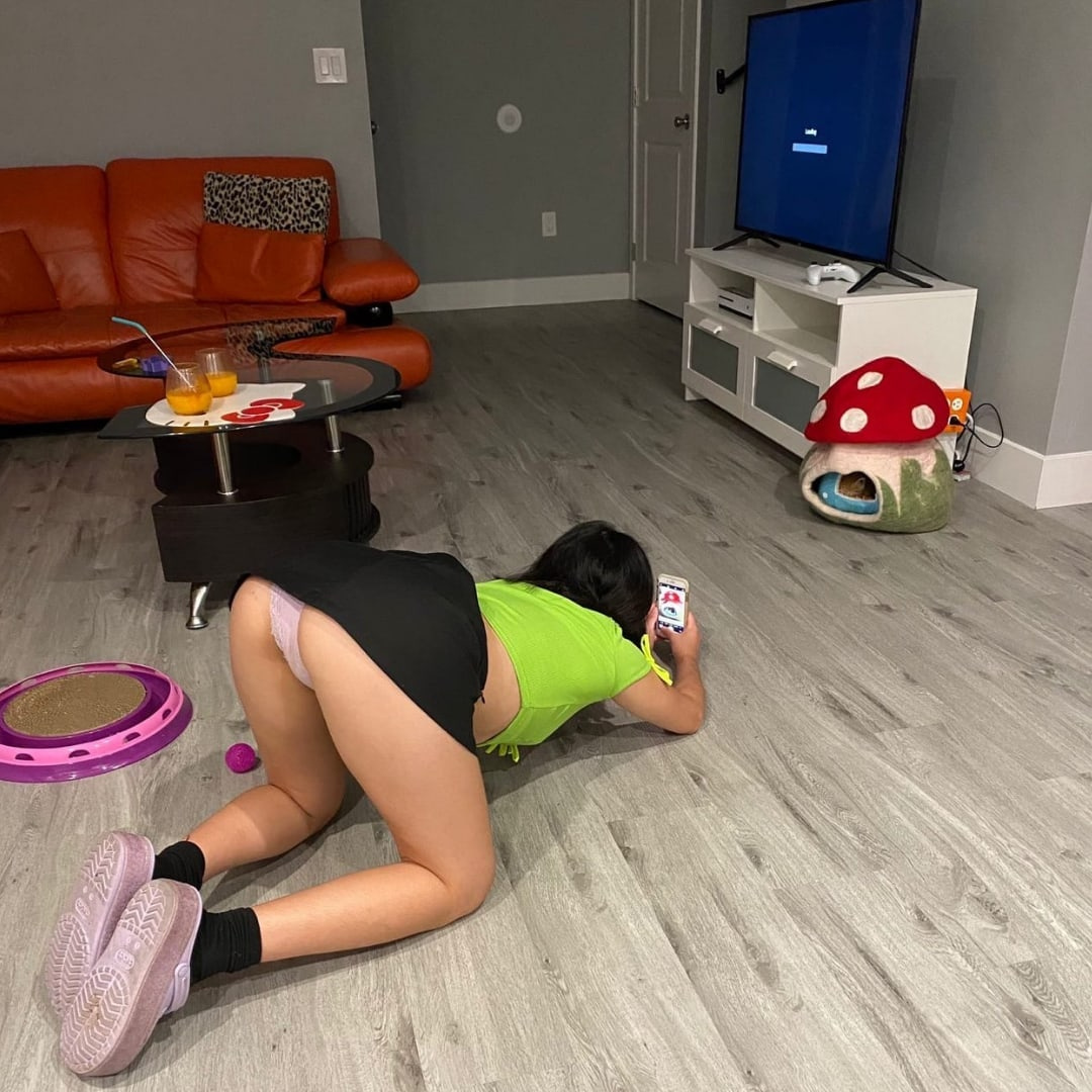 ����������